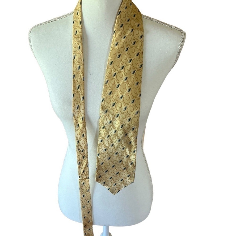 Bill Blass Gold Geometric‎ Patterned Silk Necktie